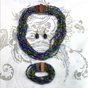 Aneka glass beads necklace set‎